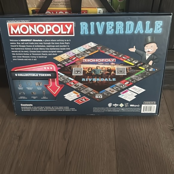 Monopoly Riverdale Board Game - Picture 2 of 3